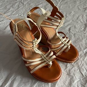 Dolce Vita wedge shoes in 8.5
